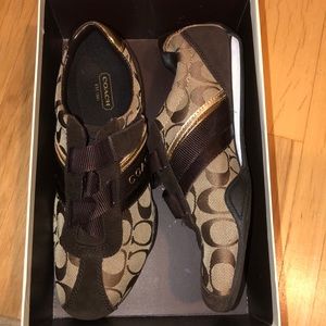 Women’s coach tennis shoes